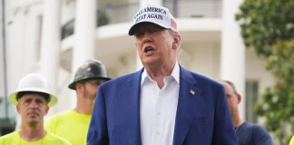 Ο Τραμπ δεν αποκλείει χτύπημα στο Ιράν: «Μπορεί να το κάνω, μπορεί και όχι, κανείς δεν ξέρει» – «Καλή τύχη» είπε για τον Χαμενεΐ