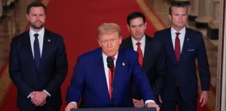 Ο Τραμπ ανακοίνωσε πλήρη κατάπαυση του πυρός ανάμεσα σε Ισραήλ και Ιράν – «Προς το παρόν δεν υπάρχει συμφωνία», λέει ο Ιρανός ΥΠΕΞ