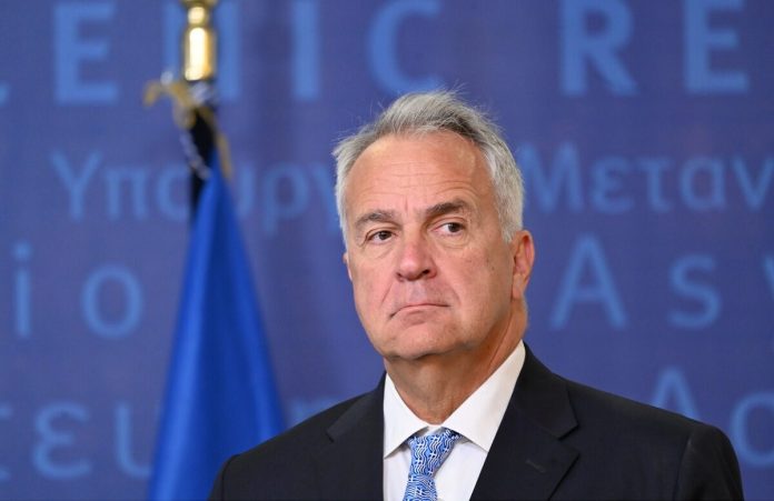 Ο κακός οιωνός για τον Βορίδη μέσω του Παππά