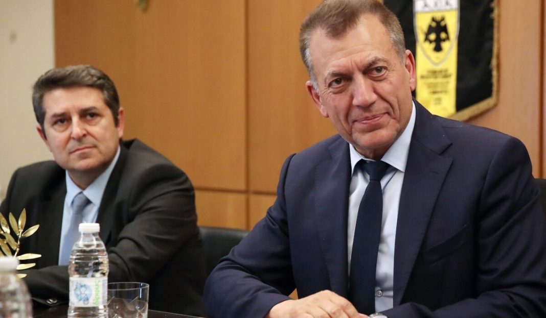 ÂÑÏÕÔÓÇÓ <br> ÓÕÍÁÍÔÇÓÇ ÔÏÕ ÁÍÁÐËÇÑÙÔÇ ÕÐÏÕÑÃÏÕ ÁÈËÇÔÉÓÌÏÕ ÃÉÁÍÍÇ ÂÑÏÕÔÓÇ ÌÅ ÔÏÕÓ ÉÄÉÏÊÔÇÔÅÓ ÔÙÍ ÊÁÅ ÏËÕÌÐÉÁÊÏÕ ÊÁÉ ÐÁÍÁÈÇÍÁÉÊÏÕ