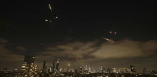 Οι ΗΠΑ ετοιμάζονται να πλήξουν το Ιράν εντός ημερών, σύμφωνα με το Bloomberg