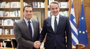 Διεύρυνση και «μεταγραφές» στη ΝΔ