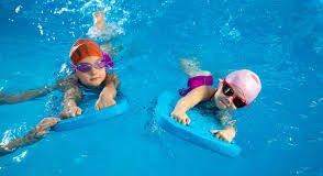 Υποχρεωτικό το μάθημα κολύμβησης στα σχολεία – Όλες οι λεπτομέρειες