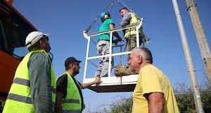 Καύσωνας: Παύση εργασιών από τις 12:00 σήμερα σε υπαίθριες δραστηριότητες – Τι ισχύει για delivery και τηλεργασία