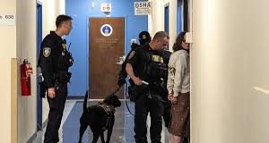 Συναγερμός στις ΗΠΑ: «Ξυπνούν» οι εν υπνώσει πυρήνες του Ιράν – Φόβοι για κυβερνοεπιθέσεις, μεμονωμένα τρομοκρατικά χτυπήματα και εγκλήματα μίσους