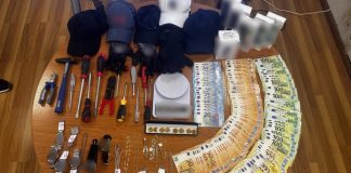 Συνελήφθησαν δύο άτομα για κλοπές και διαρρήξεις στο Αγρίνιο & το Μεσολόγγι – Πάνω από 34.000 ευρώ η «λεία» τους