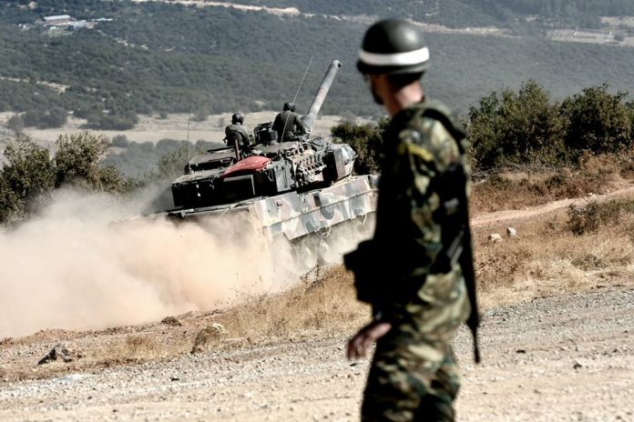 Συνθήκες γαλέρας και στον Στρατό Ξηράς! Βροχή καταγγελιών περιμένοντας τα «καθρεφτάκια» της ΔΕΘ