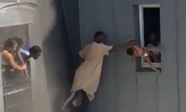 2b24ed18-france-fire