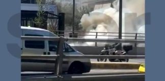 Ψυχικό: Πανικός από φωτιά σε εν κινήσει σπορ αυτοκίνητο