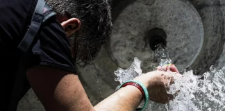 Σε κλοιό καύσωνα η Ιταλία- Απαγόρευσαν τις παραδόσεις με delivery