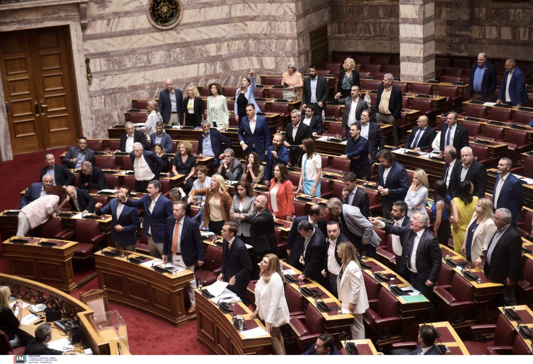 ÓÕÆÇÔÇÓÇ ÓÔÇÍ ÏËÏÌÅËÅÉÁ ÔÇÓ ÂÏÕËÇÓ ÔÙÍ ÐÑÏÔÁÓÅÙÍ ÐÁÓÏÊ, ÓÕÑÉÆÁ ÊÁÉ ÍÅÁÓ ÁÑÉÓÔÅÑÁÓ ÃÉÁ ÓÕÓÔÁÓÇ ÐÑÏÁÍÁÊÑÉÔÉÊÇÓ ÅÐÉÔÑÏÐÇÓ ÃÉÁ ÔÏÍ Ï.Ð.Å.Ê.Å.Ð.Å. <br><br> ÁÐÏ×ÙÑÇÓÇ ÂÏÕËÅÕÔÙÍ ÁÍÔÉÐÏËÉÔÅÕÓÇÓ <br>