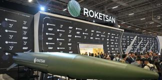 Η Τουρκία παρουσίασε υπερηχητικούς βαλλιστικούς πυραύλους και διατρητικές βόμβες