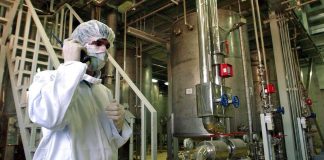 Ουκρανία: Αναφορά πυροβολισμών σε πυρηνικό σταθμό που έχει καταληφθεί από Ρώσους στρατιώτες