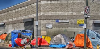 Ντουμπάι: Όταν η πολυτέλεια χτίζεται πάνω στην εξαθλίωση των φτωχών