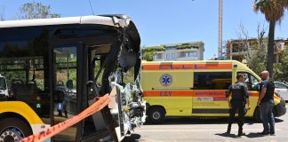 Βούλα: «Ήταν θέμα χρόνου να συμβεί ατύχημα…» – Τι καταγγέλλουν οι εργαζόμενοι για το τροχαίο με τα λεωφορεία