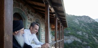 Σάλος με τα 100 εκ. ευρώ που «έταξε» ο Μητσοτάκης στο Άγιο Όρος