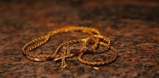 Πιερία: 44χρονη αγκάλιασε 77χρονη και άρπαξε από τον λαιμό της χρυσή αλυσίδα αξίας 1.500 ευρώ