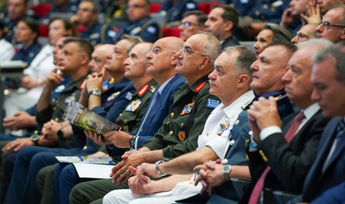 Δεκατρία χρόνια από μία επέτειο που αφορά άμεσα τους σημερινούς Αρχηγούς!