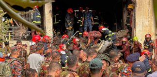 Τραγωδία στο Μπανγκλαντές: Στους 27 οι νεκροί από τη συντριβή στρατιωτικού αεροσκάφους σε σχολείο (videos)