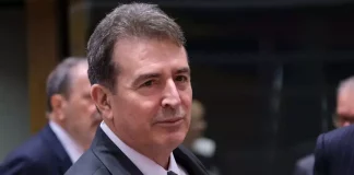 Χρυσοχοΐδης: Το 75% της εγκληματικότητας προέρχεται από τους Ρομά