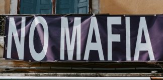 Ξεθάβοντας τη διαφθορά στην Ελλάδα