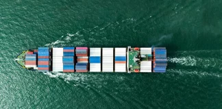 Η Γαλλία ζητά από την ΕΕ μεγαλύτερη αποφασιστικότητα στις διαπραγματεύσεις με τις ΗΠΑ για τους δασμούς