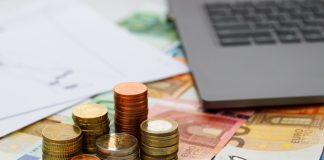 «Ραβασάκια» από ΕΦΚΑ σε 200.000 επαγγελματίες