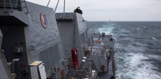 Συναγερμός στην Ερυθρά Θάλασσα: Κινεζικό πολεμικό πλοίο επιτέθηκε σε γερμανικό αεροσκάφος στις ΑΣΠΙΔΕΣ