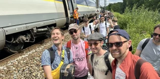 Γαλλία: Τρένο Eurostar με 800 επιβάτες έμεινε καθηλωμένο για εννέα ώρες λόγω τεχνικού προβλήματος