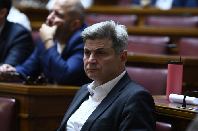 ΝΔ κατά Φαραντούρη: Ο ορισμός της ακραίας τοξικότητας – Μίλησε για “νονό εγκληματικής οργάνωσης” εννοώντας τον Μητσοτάκη