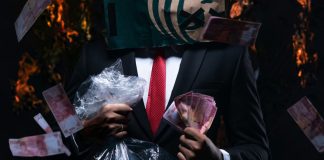 Πόσο διεφθαρμένες θεωρούν τις χώρες τους οι Ευρωπαίοι; Η Ελλάδα πρωταθλήτρια της ΕΕ στα μάτια των πολιτών της