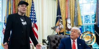 Ο Μασκ καλύτερα να μείνει μακριά από την πολιτική, δήλωσε ο υπουργός Οικονομικών των ΗΠΑ