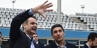 Η κυβέρνηση επιχειρεί να απεγκλωβιστεί από το σκάνδαλο του ΟΠΕΚΕΠΕ αλλά οι διάλογοι της δικογραφίας δεν τους αφήνουν