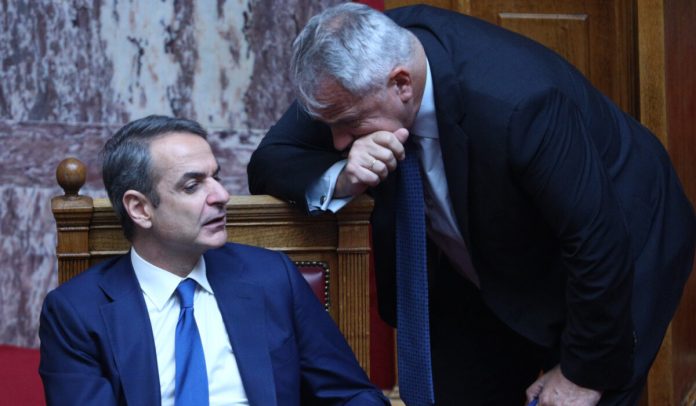 Σκάνδαλο ΟΠΕΚΕΠΕ: Τα διλήμματα του Μαξίμου και οι γρίφοι του Βορίδη