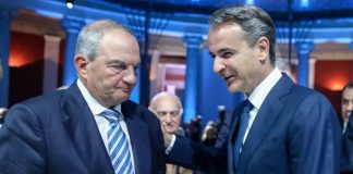 Σε διάσταση οι σχέσεις Μητσοτάκη με Καραμανλή – Σε σύγχυση το γαλάζιο στρατόπεδο