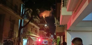 Φωτιά σε διαμέρισμα στον Λυκαβηττό: Στο νοσοκομείο μεταφέρθηκε ένας άνδρας