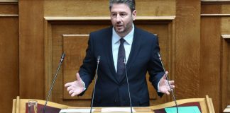 Ανδρουλάκης: Η κυβέρνηση απαξίωσε πλήρως τον θεσμό της εξεταστικής επιτροπής, αλλά σήμερα τον χρησιμοποιούν ως επικοινωνιακό σωσίβιο