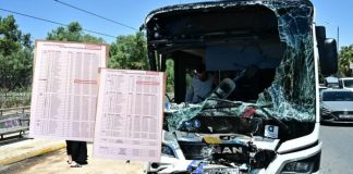 Εγκληματικό! Καταγγέλλουν ότι η οδηγός του λεωφορείου στη Βούλα που λιποθύμησε εργαζόταν 16 ώρες!