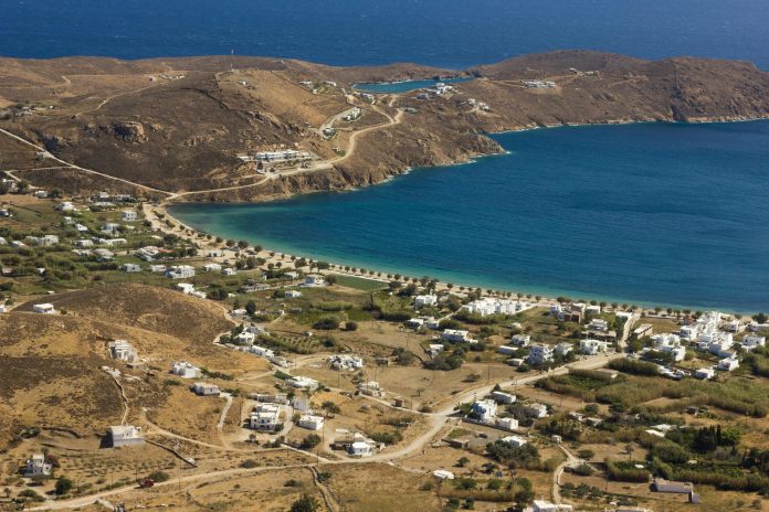 Η Αρχιτεκτονική της Σερίφου: Κυκλαδίτικη Αυστηρότητα και Ακατέργαστη Ομορφιά