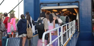 Πειραιάς: Συνελήφθη 70χρονος που φωτογράφισε δύο ανήλικες χωρία άδεια