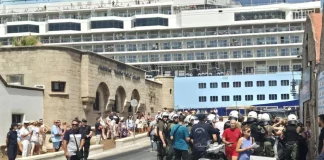 Ρόδος: Επεισόδια στο λιμάνι για την άφιξη Ισραηλινών τουριστών – Μέτρα ασφαλείας και προσαγωγές