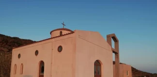 Φρίκη στη Σέριφο: 27 πρόβατα πέθαναν κλειδωμένα σε εκκλησάκι χωρίς νερό