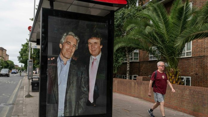 Σάλος στις ΗΠΑ με τις αποκαλύψεις για τις σχέσεις Τραμπ – Επστάιν: Η επιστολή με τα… «υπέροχα μυστικά» και τα σεξουαλικά υπονοούμενα