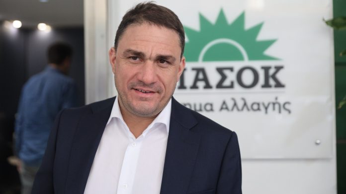 «Μόνο ο Καρατζαφέρης λείπει από την κυβέρνηση»!