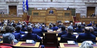 Σε ομηρία η γαλάζια κοινοβουλευτική ομάδα – Aγωνία για τη νέα δικογραφία και τους βουλευτές που υπάρχουν σ’ αυτή