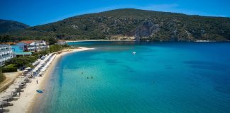 Χαλκιδική: 15χρονος τραυματίστηκε ενώ έπαιζε σε θαλάσσιο πάρκο στον Άγιο Νικόλαο