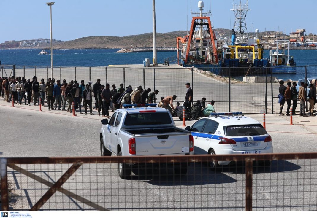 Κρήτη-μετανάστες-1162x800