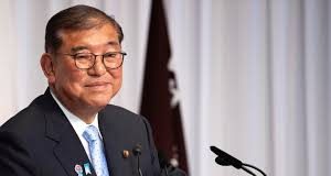 Ο Ιάπωνας πρωθυπουργός διαψεύδει πως σκοπεύει να παραιτηθεί μετά την εκλογική του ήττα στην άνω Βουλή