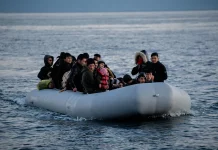 Δημιουργική λογιστική στις απελάσεις από το υπουργείο Μετανάστευσης
