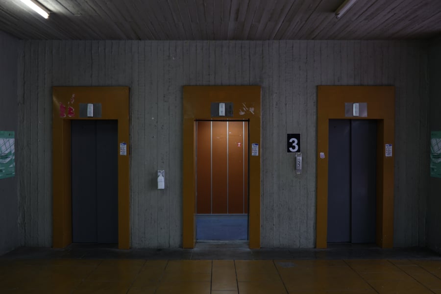 32b9008459dce4b67d07159b69073358_L